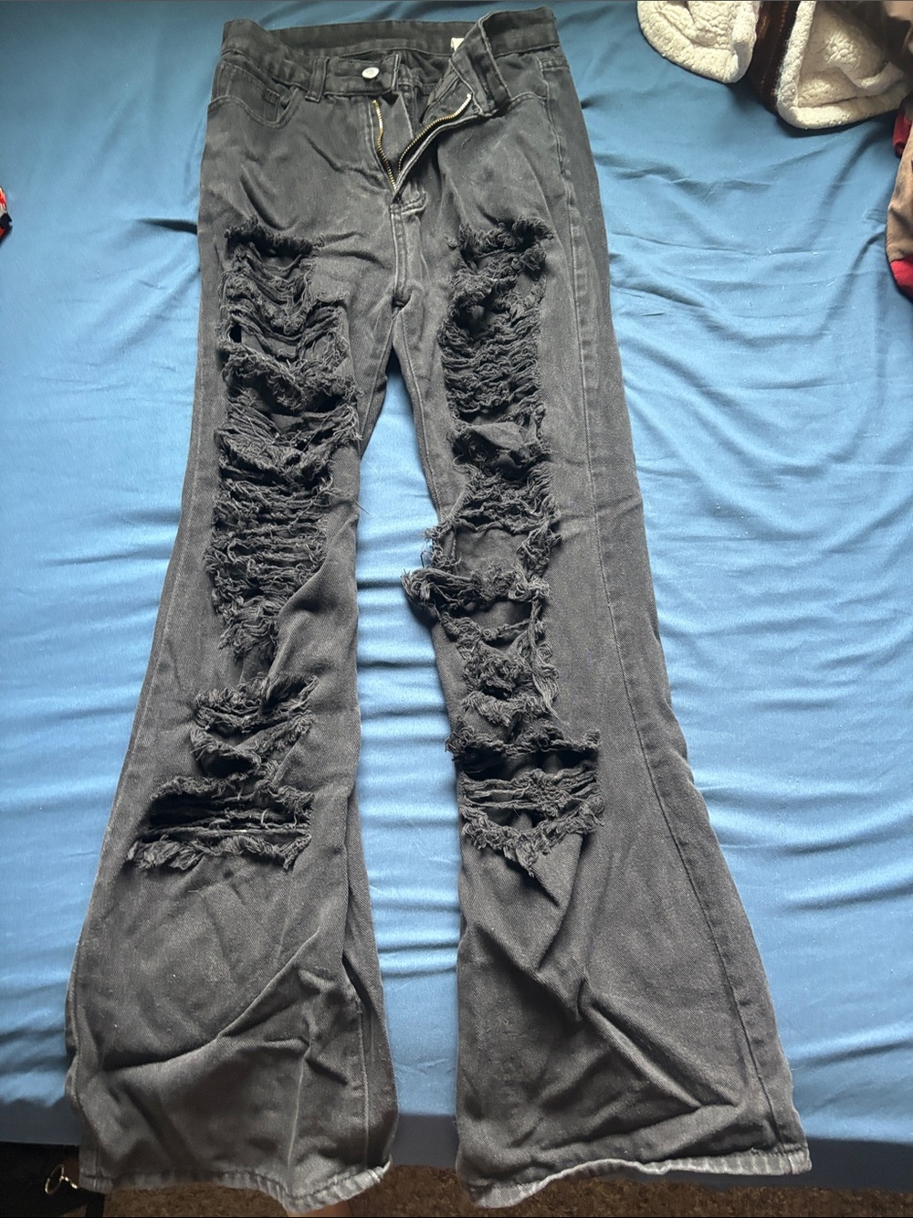 ROMWE Black Distressed Flare Jeans with Ripped Front Panels